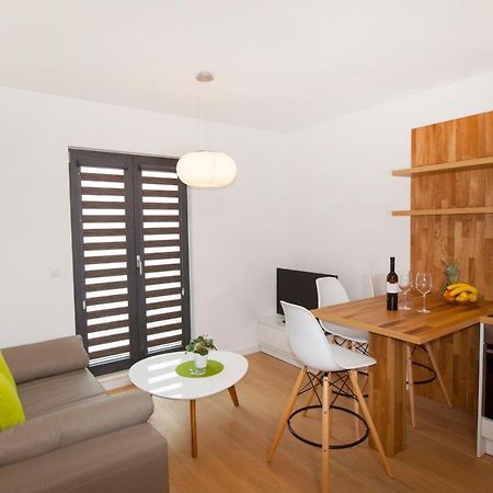 Apartments By The Sea Makarska - 19145 Exterior photo