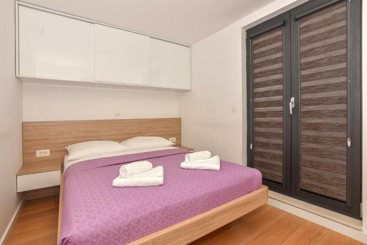 Apartments By The Sea Makarska - 19145 Exterior photo